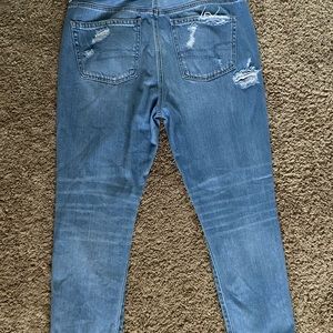 American Eagle mom jeans!